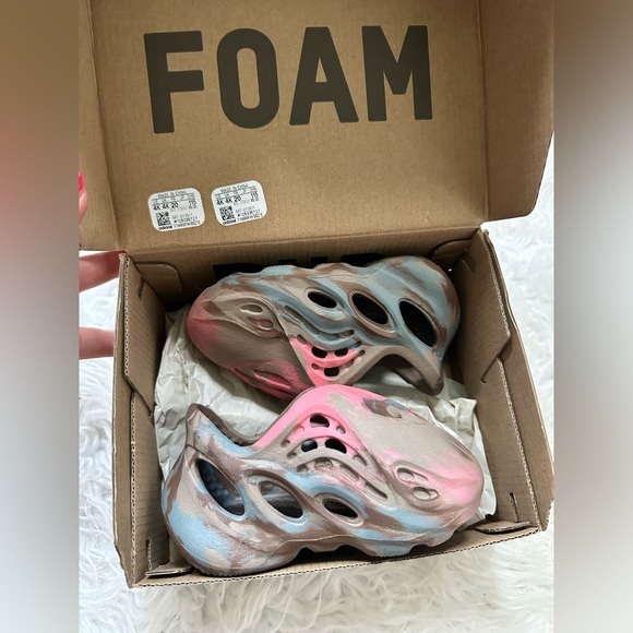 Yeezy foam runners